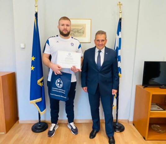 Ορκίστηκε Ελληνας ο Αζαμάτ Χοσόνοβ!