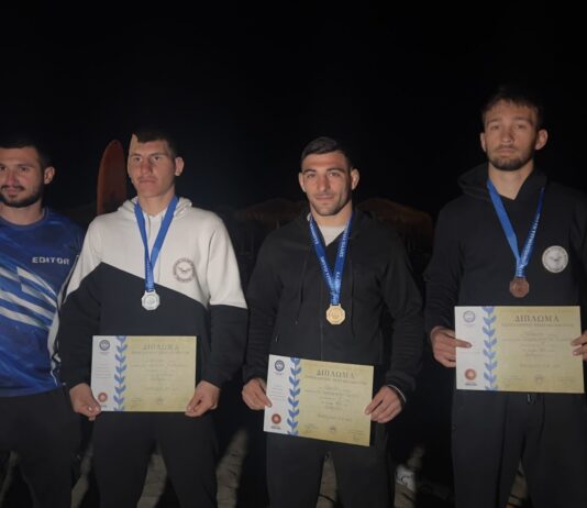 Οι νικητές των Πανελληνίων πρωταθλημάτων Beach Wrestling